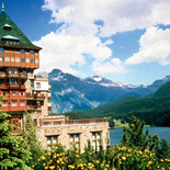 Отель Badrutt's Palace считается историческим символом Санкт-Морица (St. Moritz) Отель Badrutt's Palace считается историческим символом Санкт-Морица (St. Moritz)