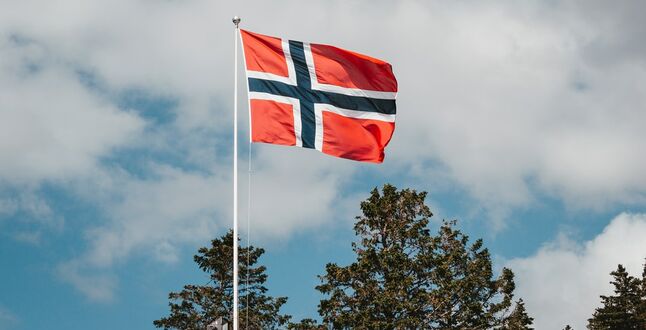 Норвегия закрывает консульство в Мурманске
