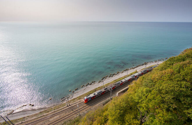 В Абхазии приостановлено движение поездов 