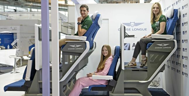 Испанский дизайнер придумал двухуровневые кресла для самолётов