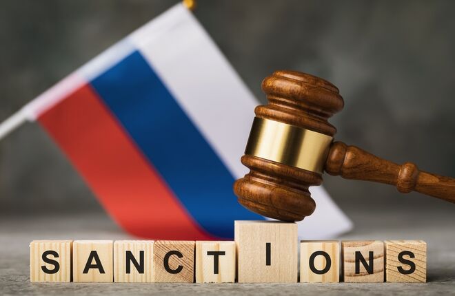 Суд в ЕС впервые решил снять санкции с бизнесмена из России