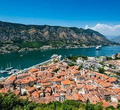 Черногория планирует ввести визы для россиян Черногория планирует ввести визы для россиян