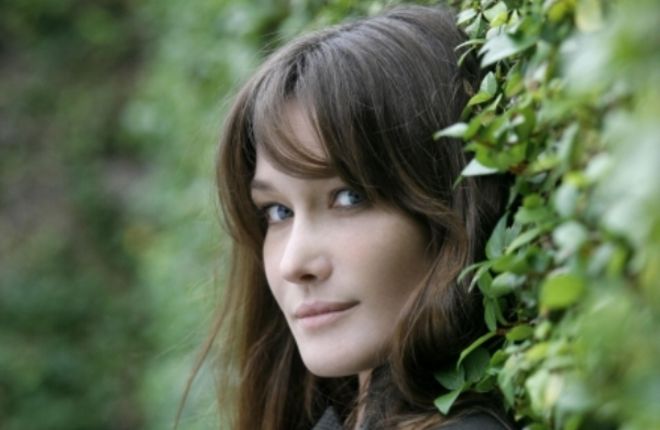 Беременная Карла Бруни Беременная Карла Бруни