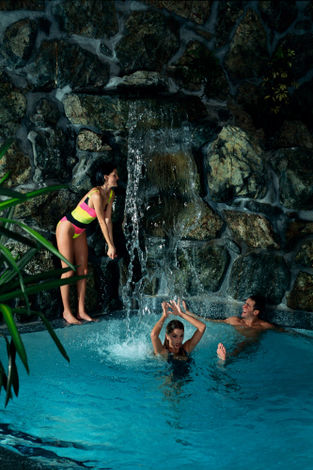 Все условия для того, чтобы обрести гармонию души и тела, созданы в аквапарке «Alpenquell Erlebnisbad», в Самнаун-Компач (Samnaun-Compatsch).