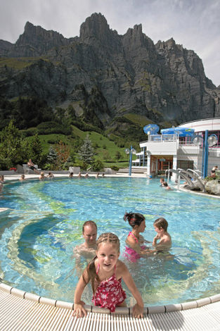Термальный центр Burgerbad в Лейкербаде (Leukerbad), в швейцарском кантоне Вале (Valais)  -самый большой в Европе.