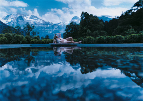 Вид заснеженных вершин и бирюзовых озер Швейцарии наполняет гармонией, чистый горный воздух и целебные источники улучшают здоровье. Постоянные посетители спа-курортов Швейцарии говорят, что после прохождения процедур чувствуешь себя другим человеком. Бернес Оберланд (Bernese Oberland).