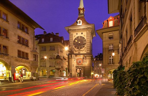Одной из главных достопримечательностью швейцарской столицы – Берна - является часовая башня или «Zytglogge», построенная еще в 13 веке