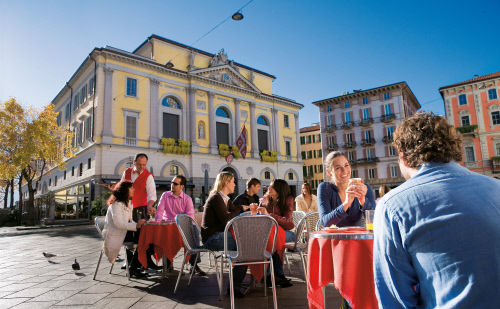 Главная площадь Лугано (Lugano) - Piazza della Riforma. Кантон Тичино (Ticino)