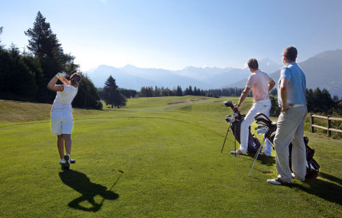 Гольф на курорте Кран-Монтана– одно из самых популярных летних спортивнх развлечений в кантоне Вале