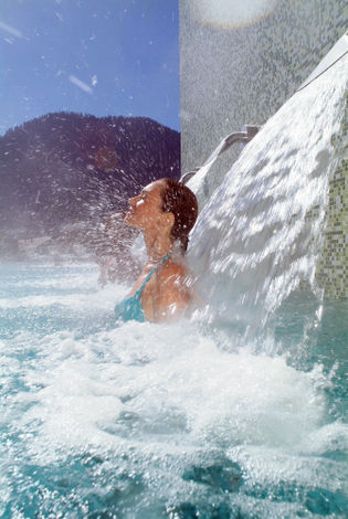 Термальный центр Les Bains de la Gruyère в местечке Шармей (Charmey) 