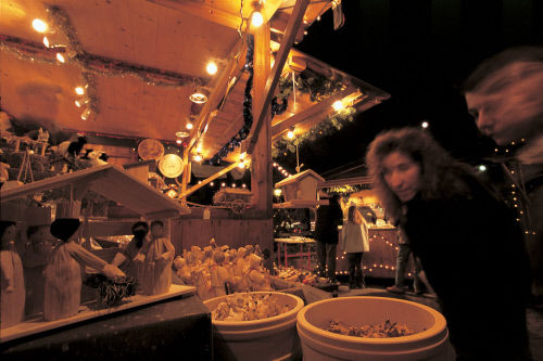 Рождественский рынок в Бюле, кантон Фрибург (Fribourg)