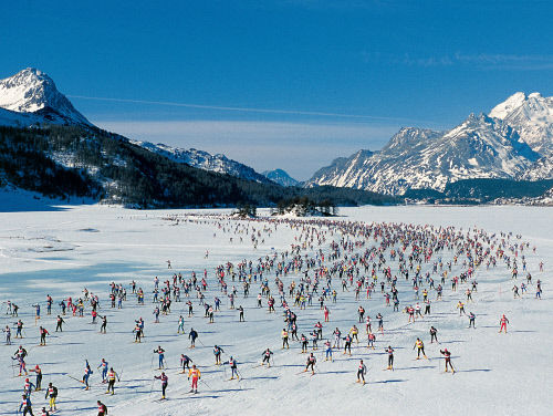 Лыжный марафон в Энгадин (Engadin), кантона Граубюнден (Graubuenden)