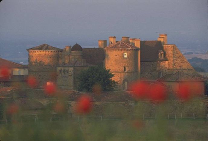 Замок St-Marcel-de-Félines в регионе Руан