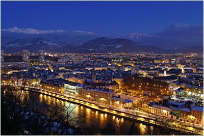 Панорама Гренобля с Бастилии 