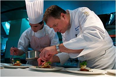 Ресторан la Pyramide, с двумя звездами Michelin