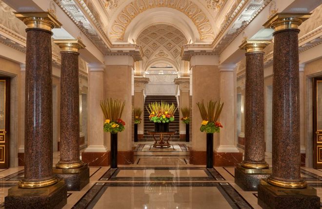 Four Seasons Hotel Lion Palace 