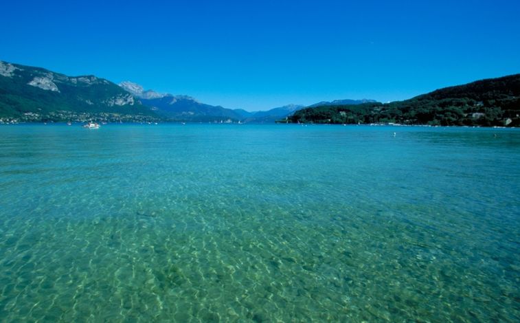 Аннеси - самое чистое озеро Европы