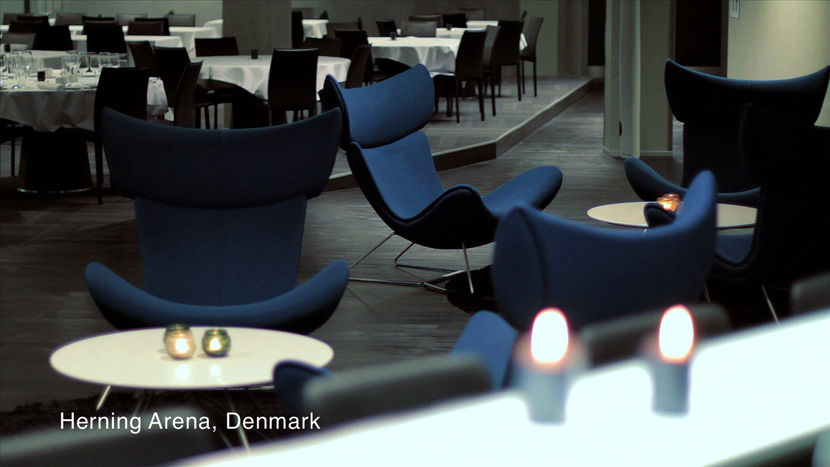 Стулья Zara, кофейный столик Occa, декор BoConcept