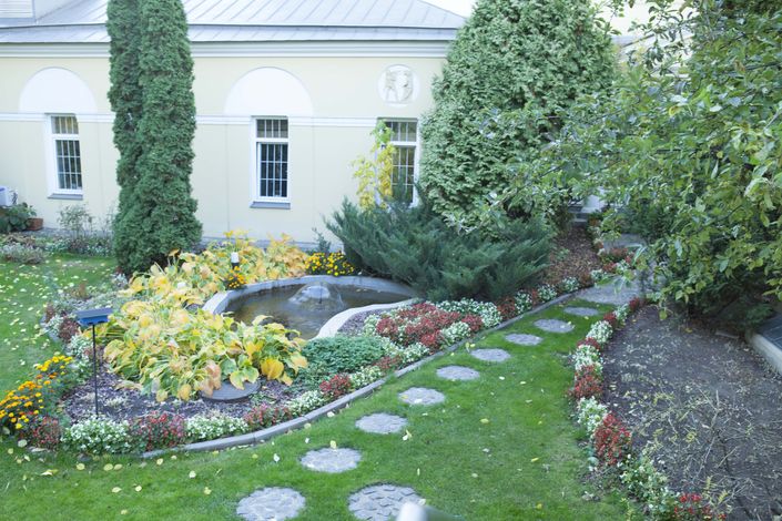 Внутренний сад резиденции