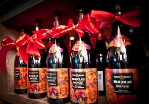 Поднимем бокалы с Божоле!