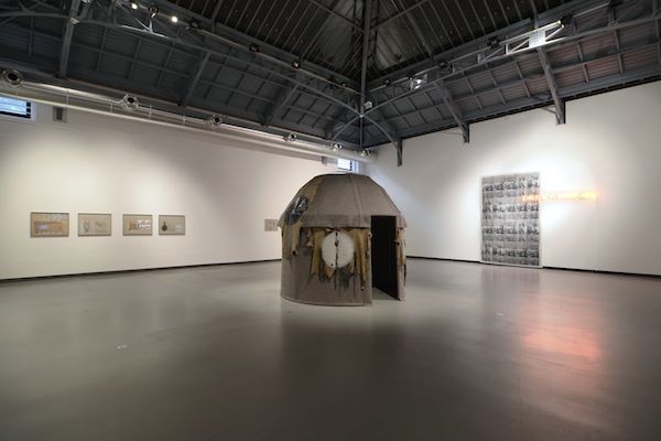 La Verriere – это собственный выставочный зал фонда, находящийся в брюссельском бутике Hermès на бульваре Ватерлоо