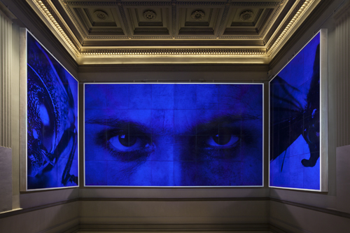 Ян Фабр, «Синий взгляд». Брюссель, Королевский Музей Изящных Искусств