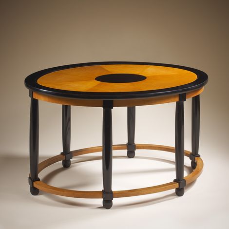 Галерея Mathivet. Журнальный стол, ок. 1912 года. Андре Гру (Франция, 1884-1966). Дерево стилизованное под эбеновое дерево Маркировка «ANDRE GROULT» В 51 x Ш 90 x Г 59.5 см