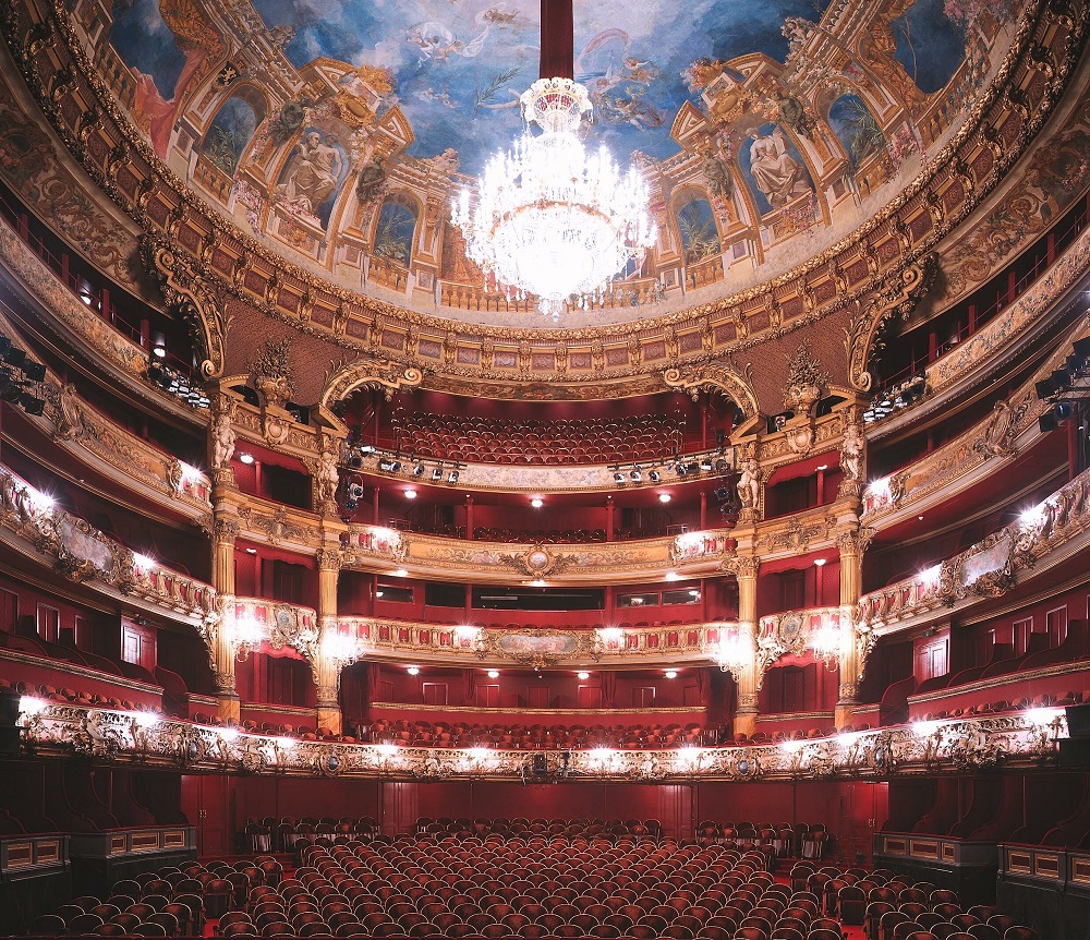 Зал театра (c) Philippe De Gobert