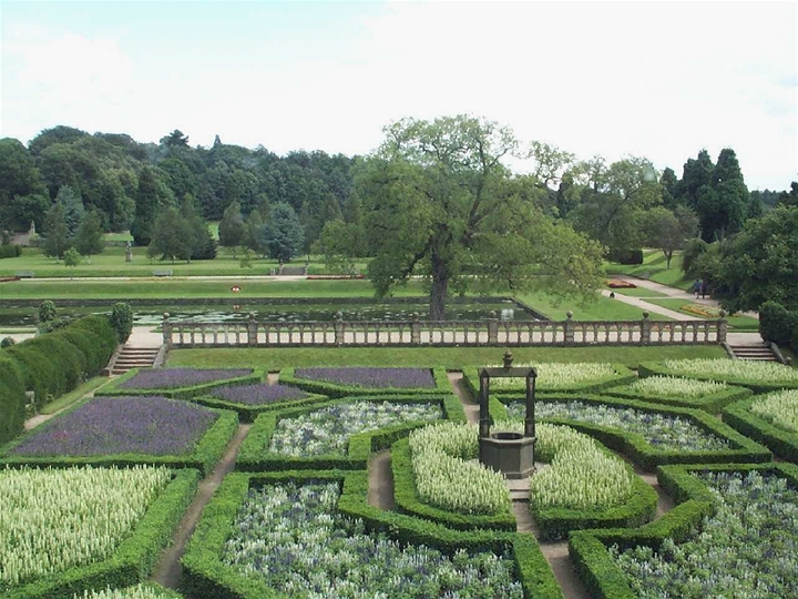 Французский сад в Ньюстедском аббатстве