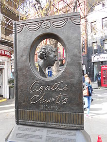 Памятник Кристи в Лондоне