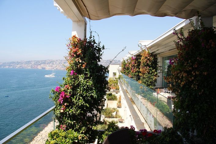 Открытая терраса ресторана Caruso Roof Garden