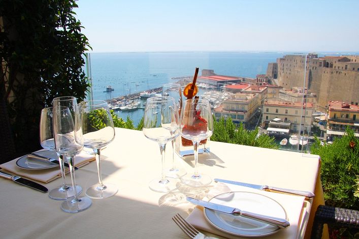 Открытая терраса ресторана Caruso Roof Garden