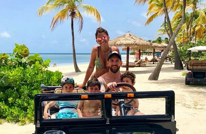 Какими самолетами владеют футболисты Какими самолетами владеют футболисты