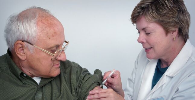 В Британии начались испытания вакцины от коронавируса