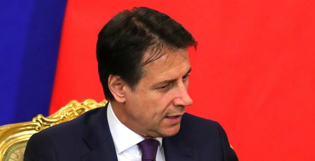 Премьер-министр Италии подает в отставку