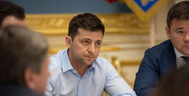 Оппозиция объявила о начале процедуры импичмента Зеленского