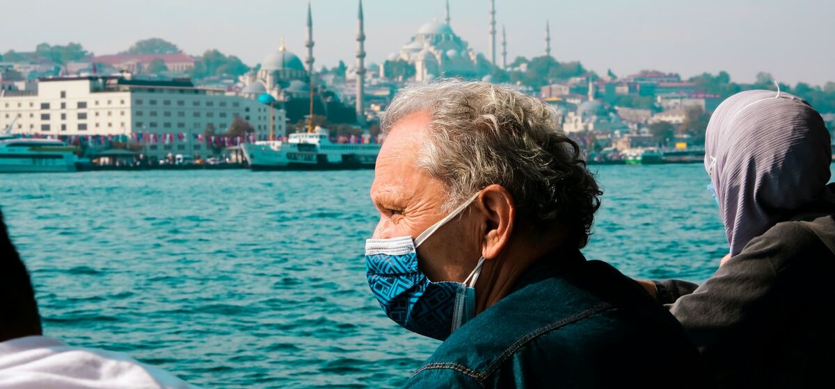  Хроники вируса: Турция возвращает комендантский час по выходным