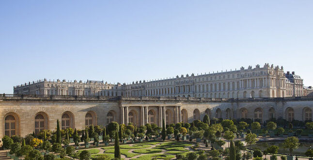 В Версале откроется пятизвездочный отель | Фото