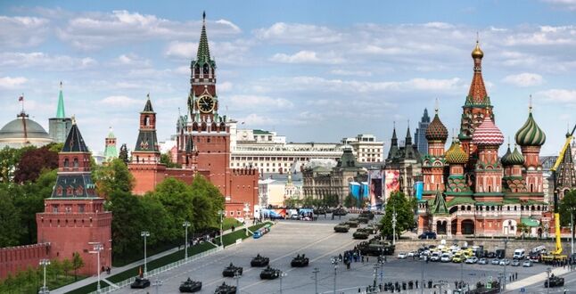 «Балчуг Кемпински Москва» приглашает посмотреть парад на Красной площади