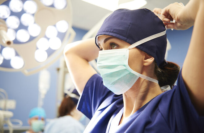 В Афинах прошел массовый протест против вакцинации