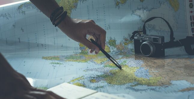 Британский школьник нашел на картах дорогу к центру Земли