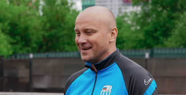 Российский тренер по футболу подал в суд на Facebook из-за фамилии