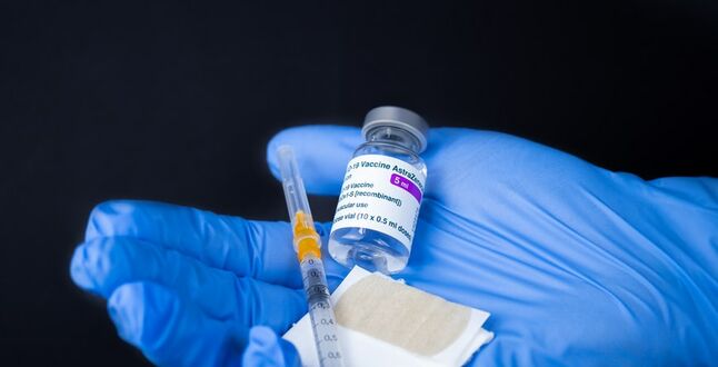 Таблоид The Sun обвинил русских шпионов в краже вакцины от коронавируса