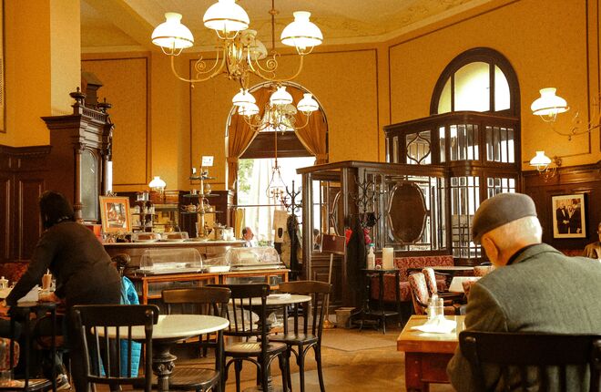 В Вене невакцинированным запретят посещать кафе