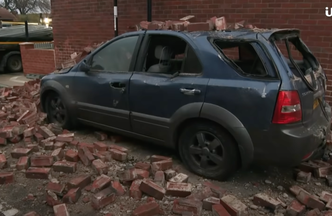 Несколько человек погибли из-за сильного шторма на севере Британии