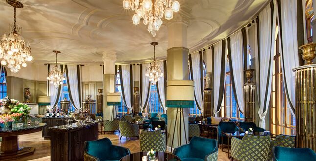 Петербургскому отелю «Астория» исполняется 110 лет | Фото