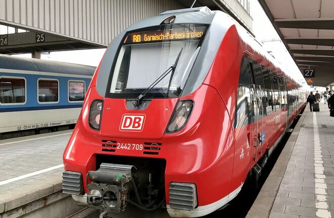 В Мюнхене столкнулись поезда, один человек погиб