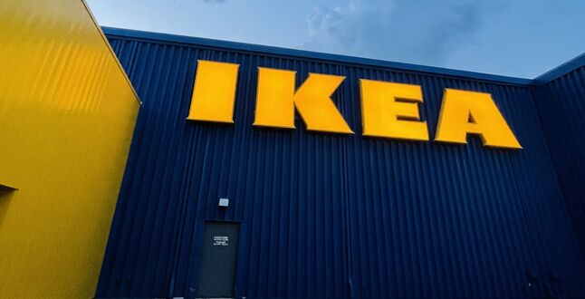 IKEA закроет магазины в России