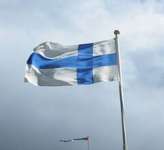 Президент и премьер-министр Финляндии поддержали решение подать заявку на вступление в НАТО