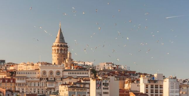 «Аэрофлот» увеличивает частоту полётов в Стамбул и Анталью
